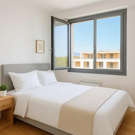 Appartamento Comfortable And Bright Bedroom, Etrembieres